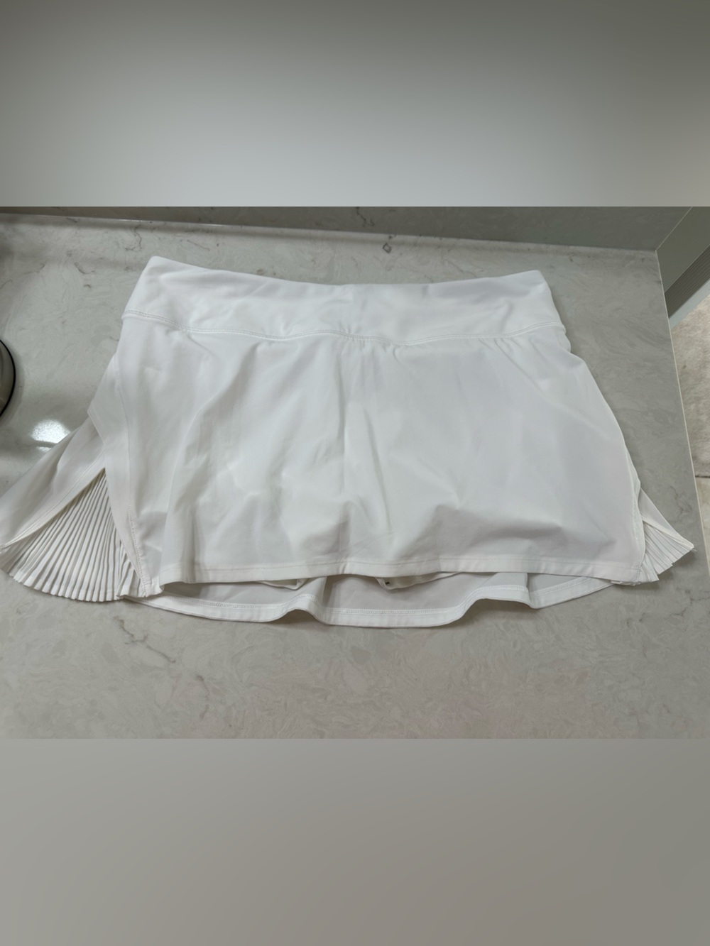 lululemon athletica White Women’s Tennis Skort with Pleated Sides, Large